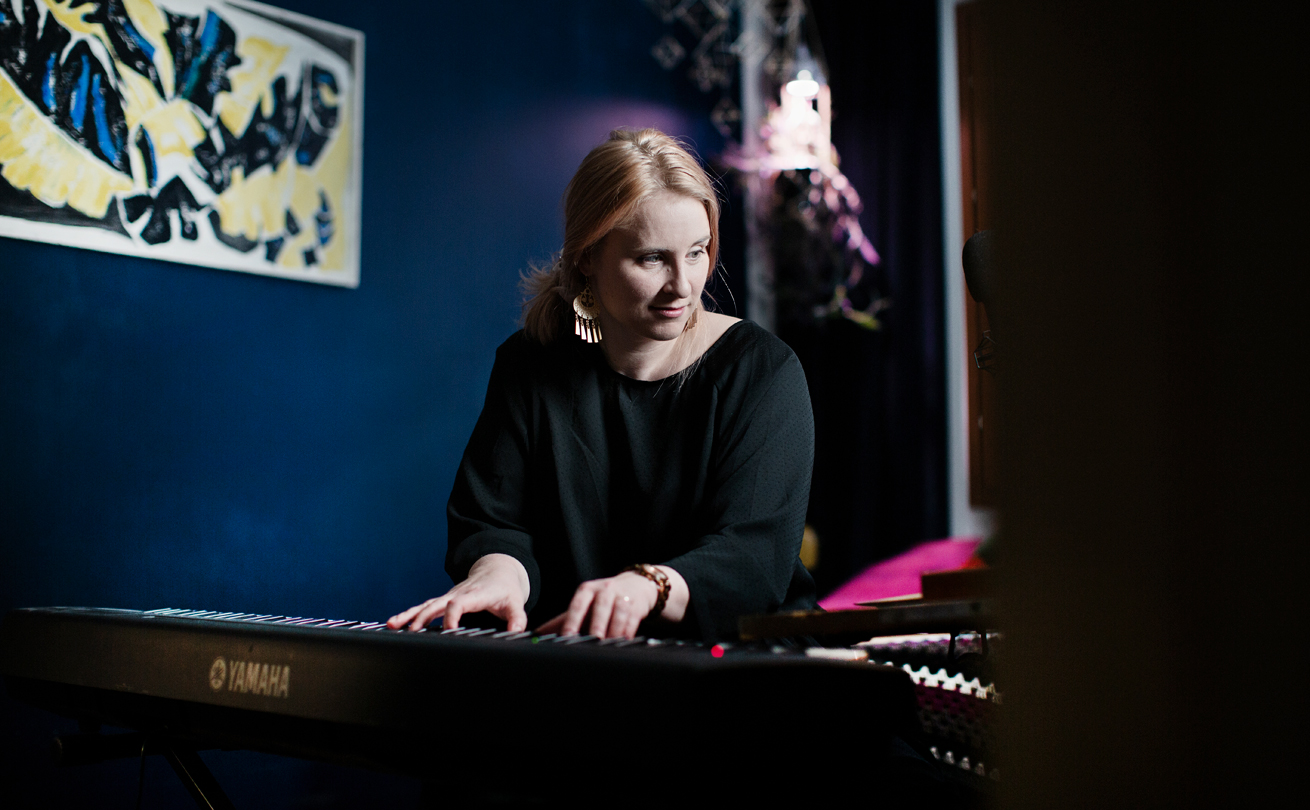 Elina Simes
