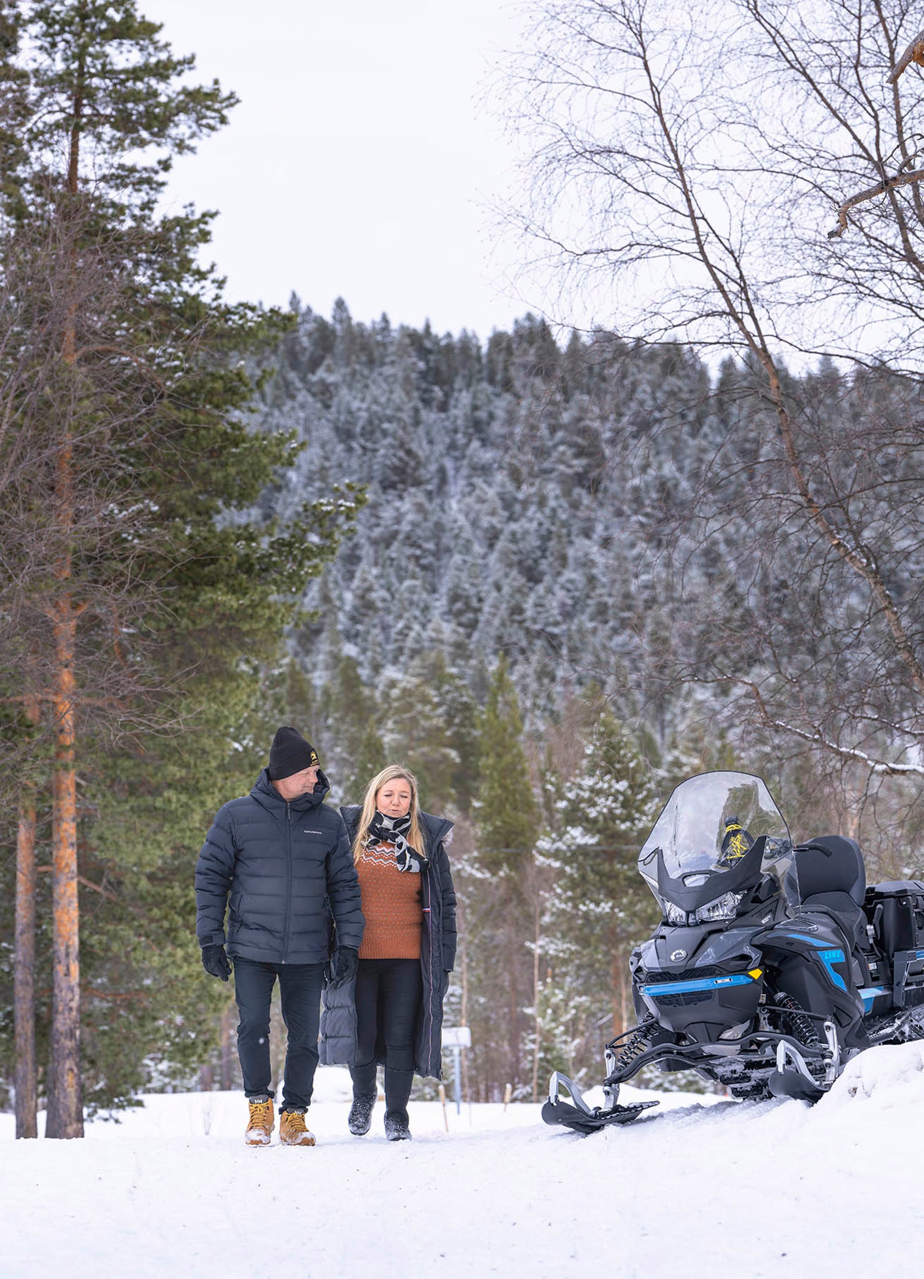 jouko-ja-mari-lappalaiselle-matkailualan-yritt-jyys-on-pelien-peli