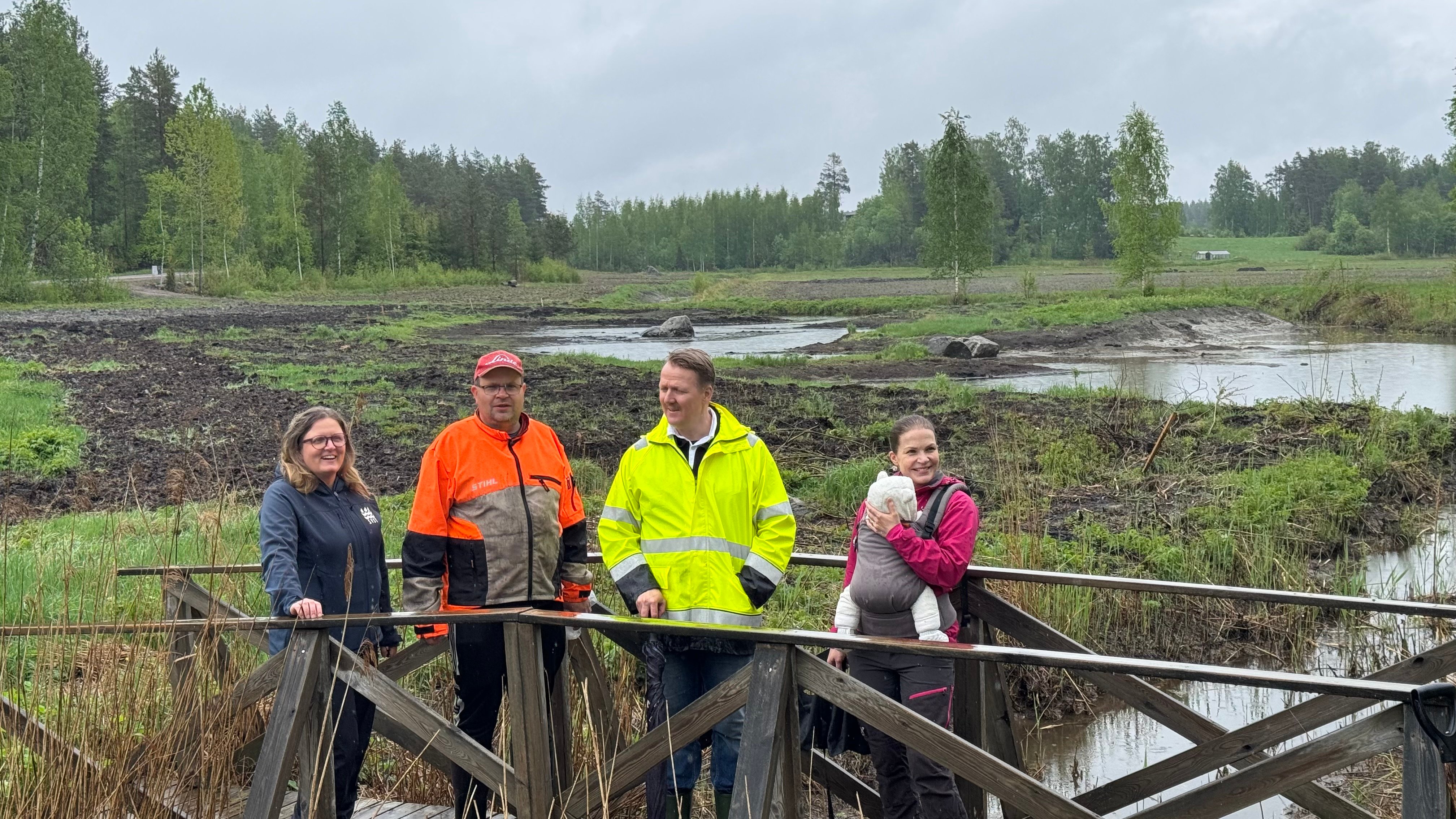 Kuvassa vasemmalta oikealle: Sari Aaltonen, Olli Lohi, Samuli Kakko sekä Laura Hiltunen.