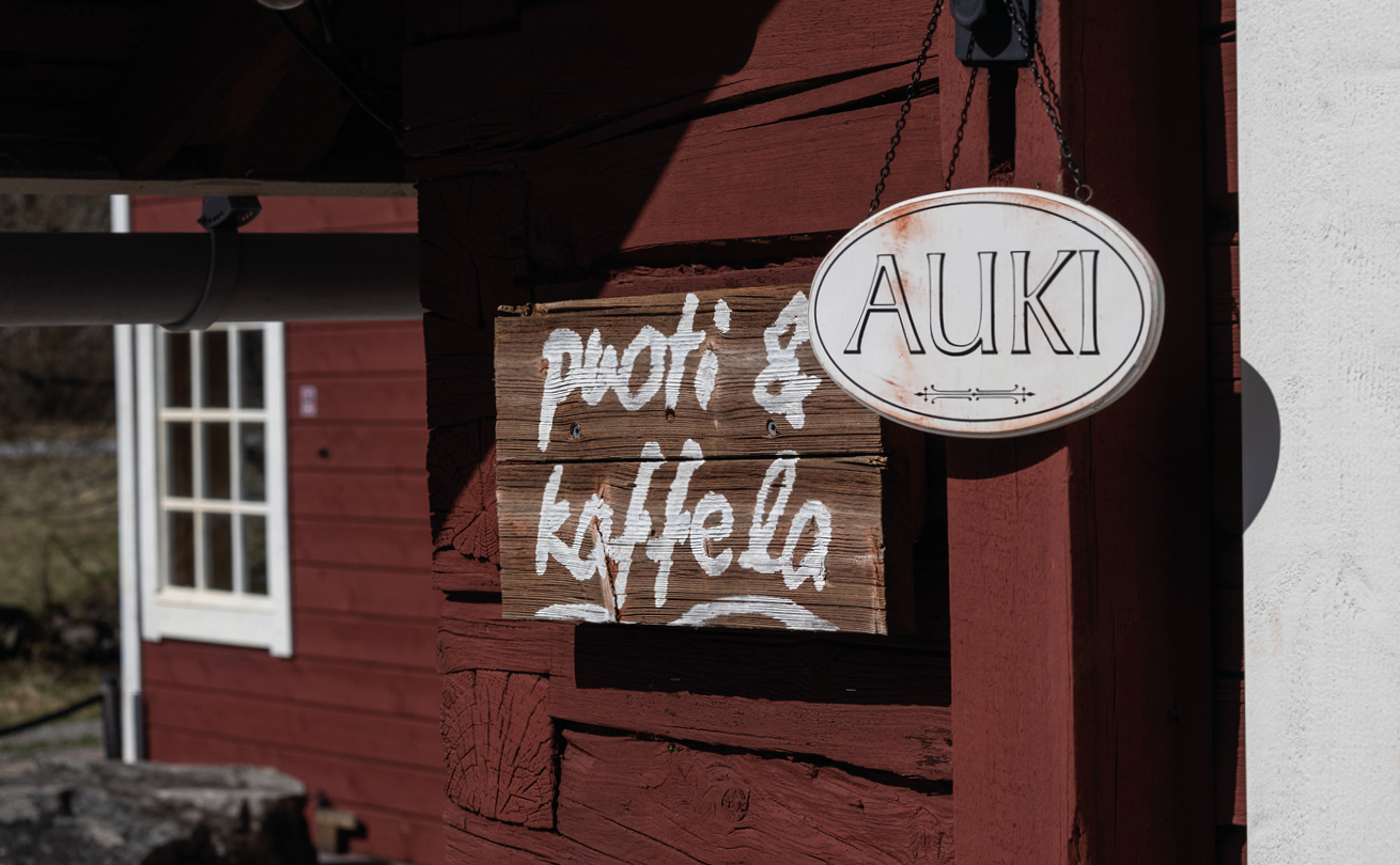 Veeti Kallion B&B ja kesäkahvila sijaitsee vanhassa maalaistalossa